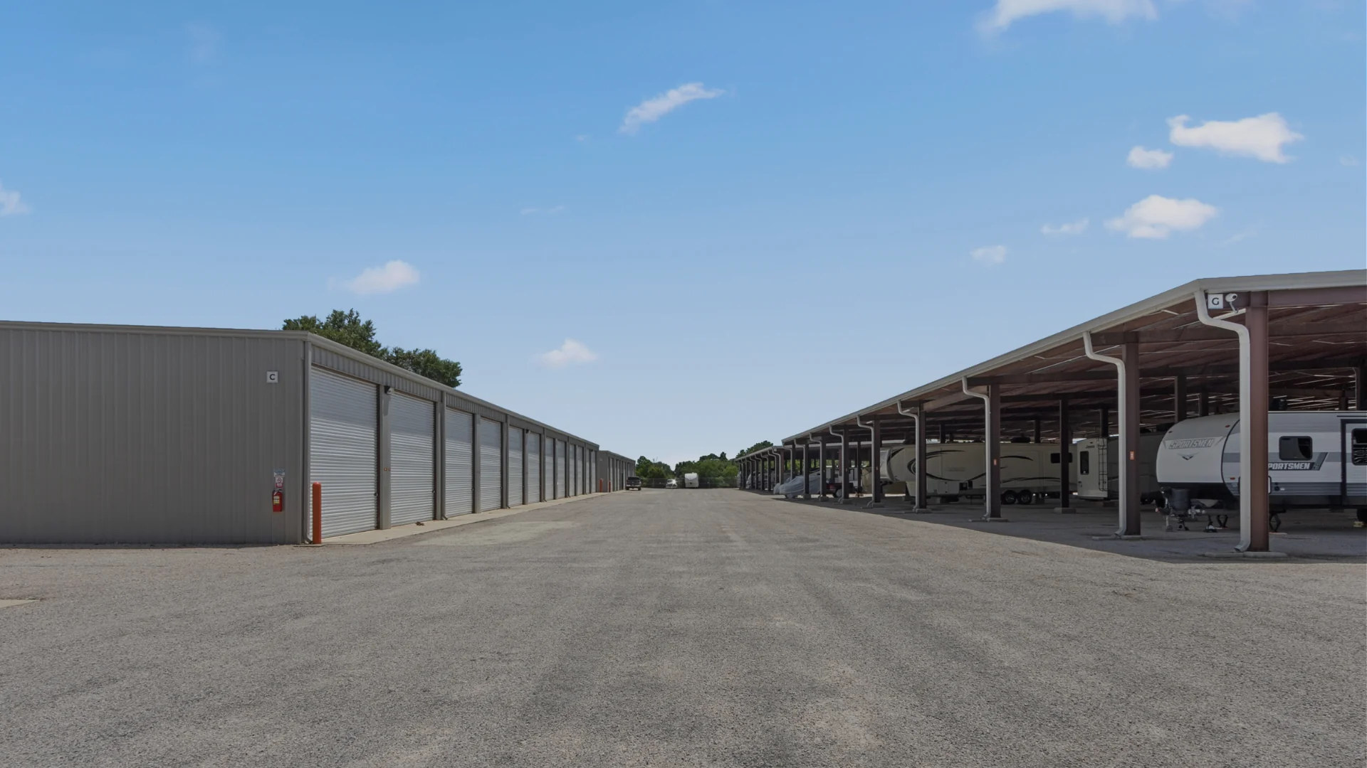 Find the Right Self Storage Facility for Your RV